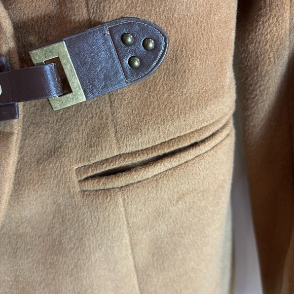 Unbranded Women's Tan Blazer with Buckle Detail Shoulder Pads Lined with Pockets - Picture 3 of 7